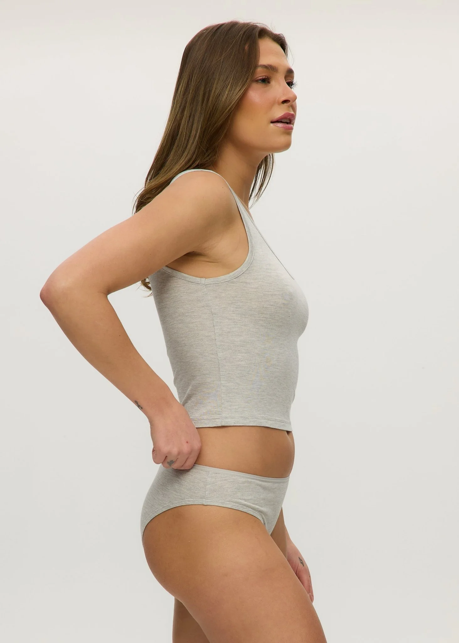 Essential Tank Top - Image 3